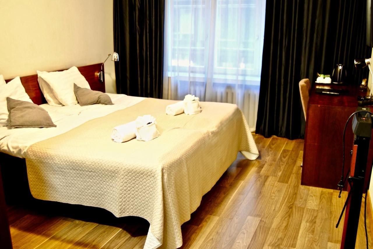 Hotel Midpoint Хельсинки Экстерьер фото