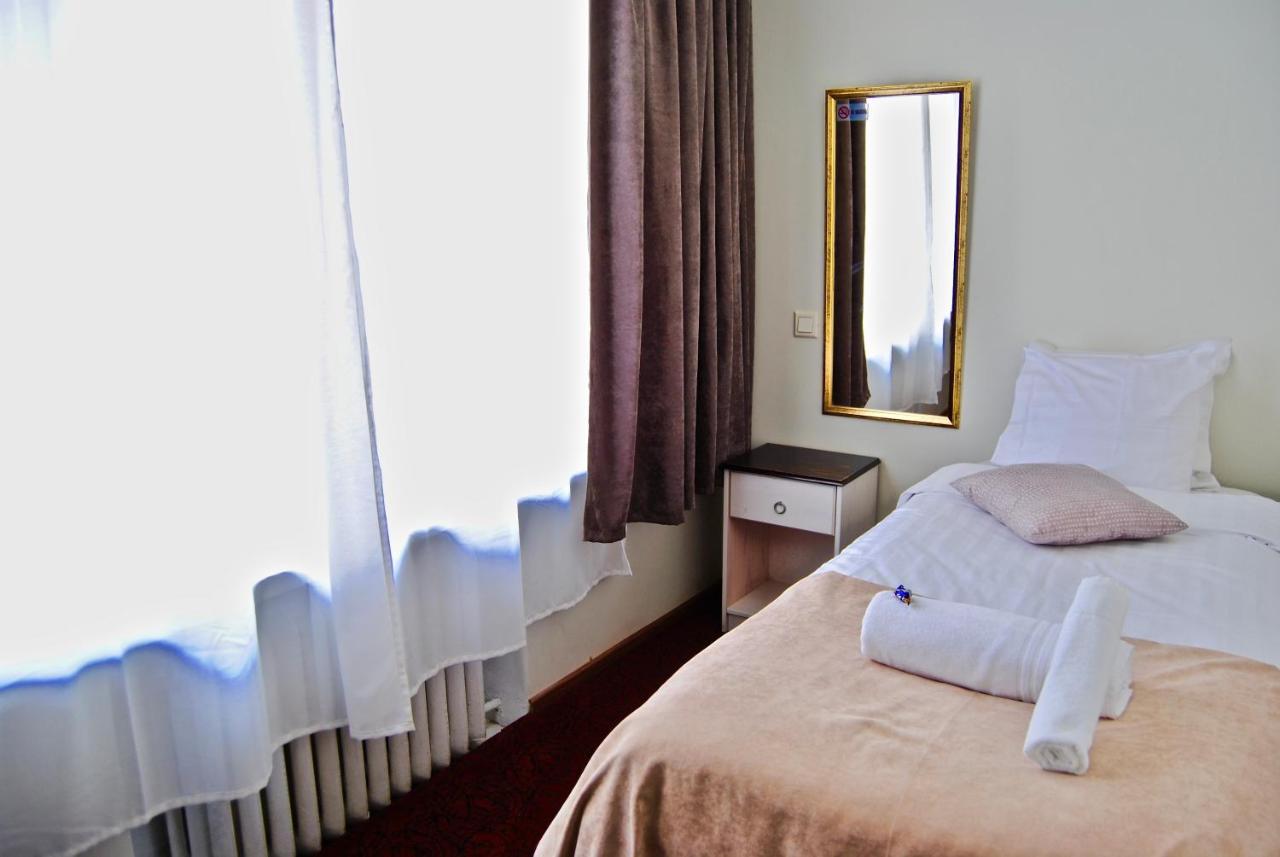 Hotel Midpoint Хельсинки Экстерьер фото