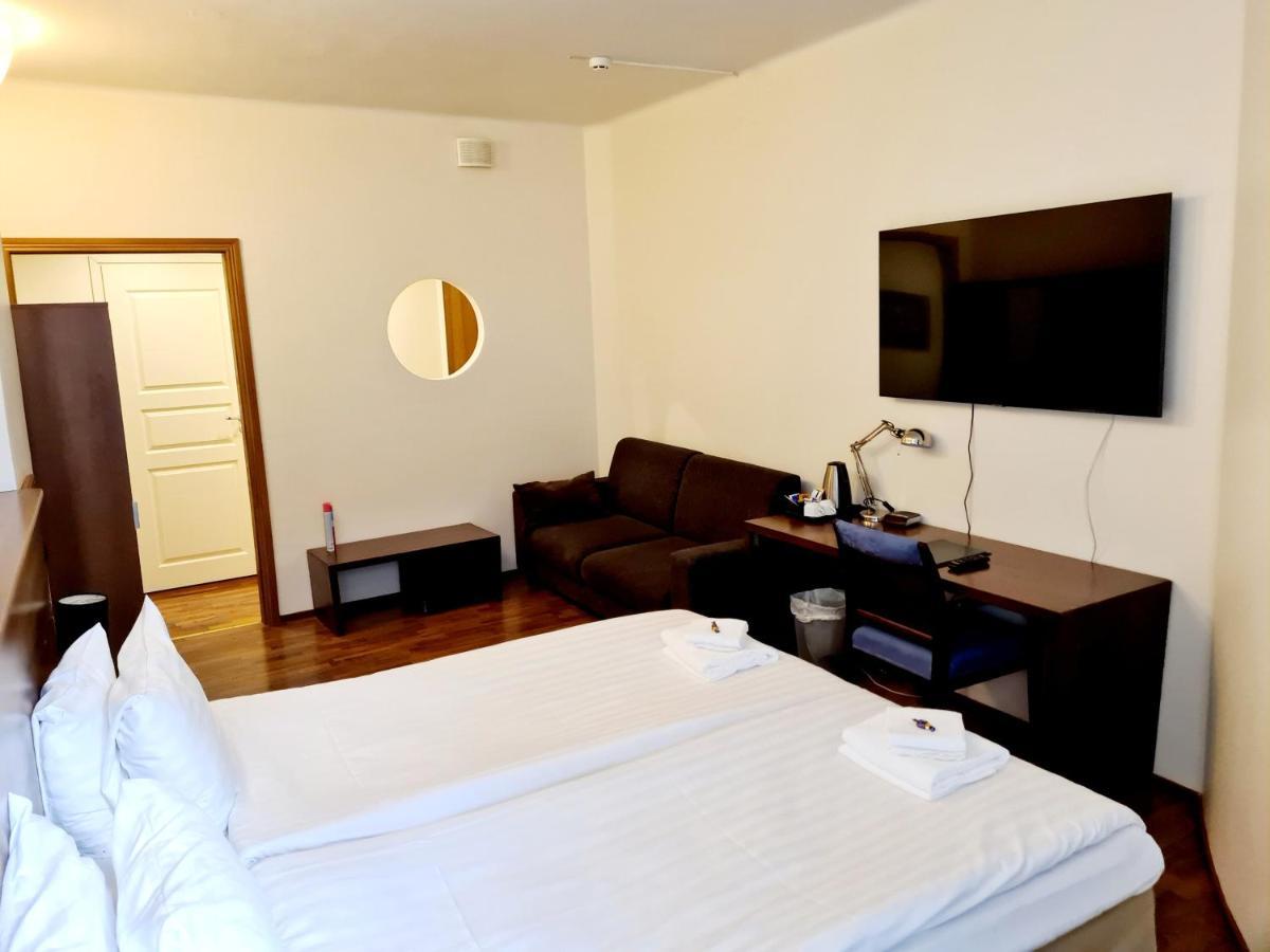 Hotel Midpoint Хельсинки Экстерьер фото