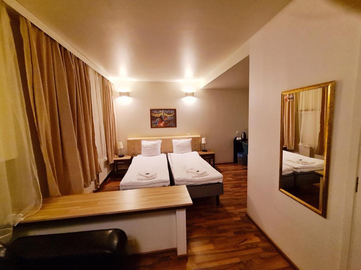 Hotel Midpoint Хельсинки Экстерьер фото