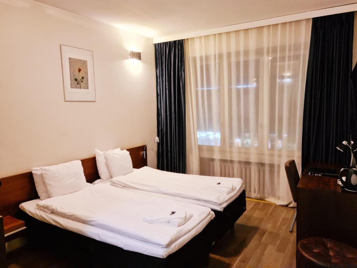 Hotel Midpoint Хельсинки Экстерьер фото