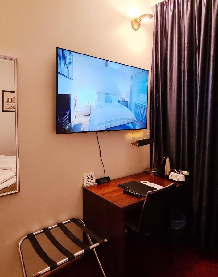 Hotel Midpoint Хельсинки Экстерьер фото