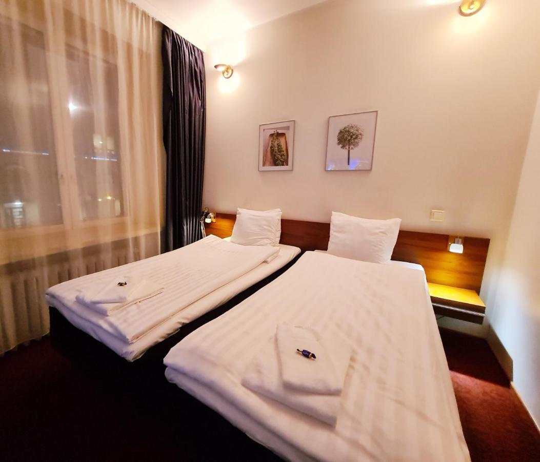 Hotel Midpoint Хельсинки Экстерьер фото
