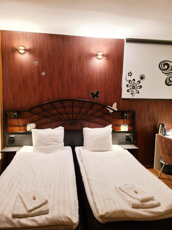 Hotel Midpoint Хельсинки Экстерьер фото