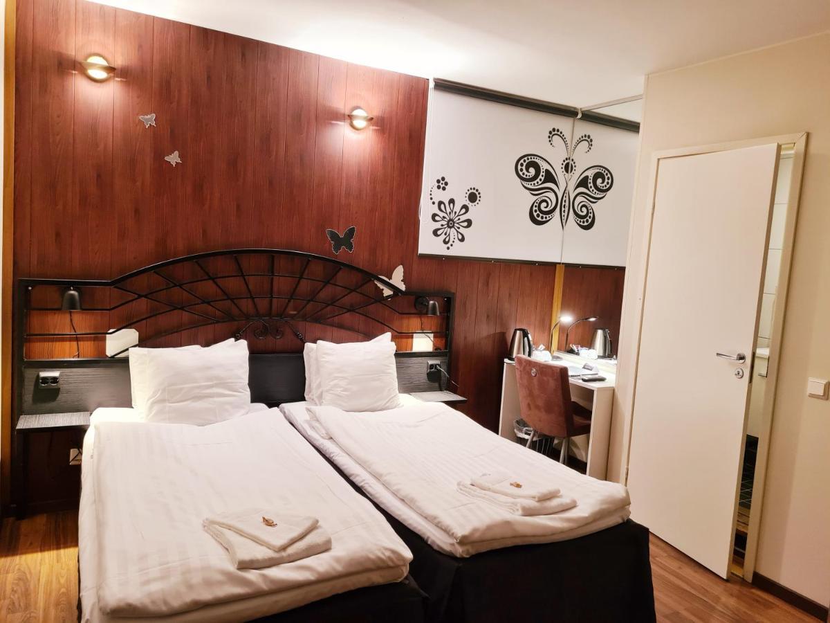 Hotel Midpoint Хельсинки Экстерьер фото