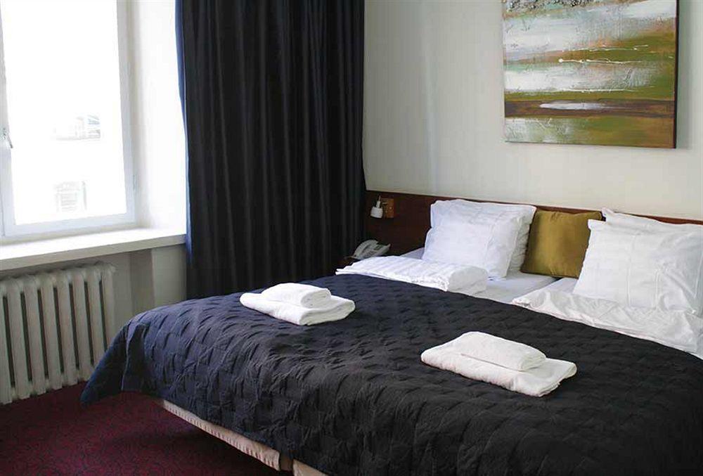 Hotel Midpoint Хельсинки Экстерьер фото