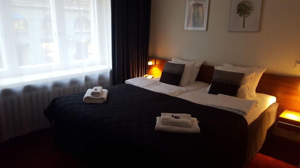 Hotel Midpoint Хельсинки Экстерьер фото