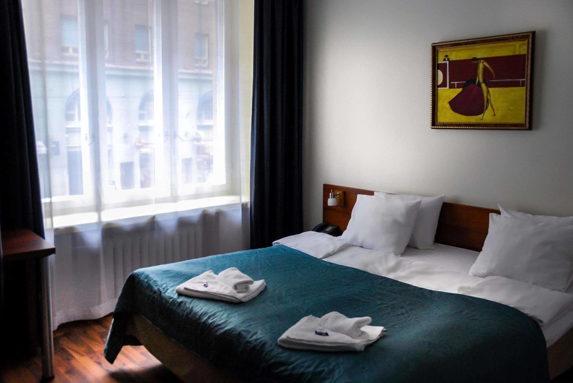 Hotel Midpoint Хельсинки Экстерьер фото